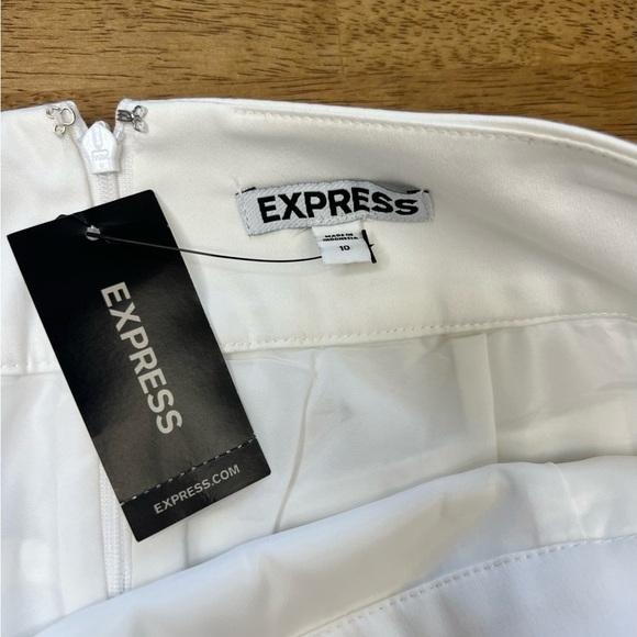 Express Mid Rise White Lined Pencil Skirt - NWT - Picture 2 of 5